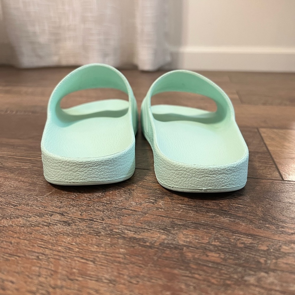 adidas adilette slides - Picture 5 of 11